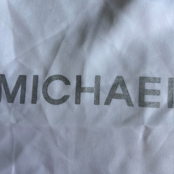 Michael Kors dust bag - Picture 3 of 5